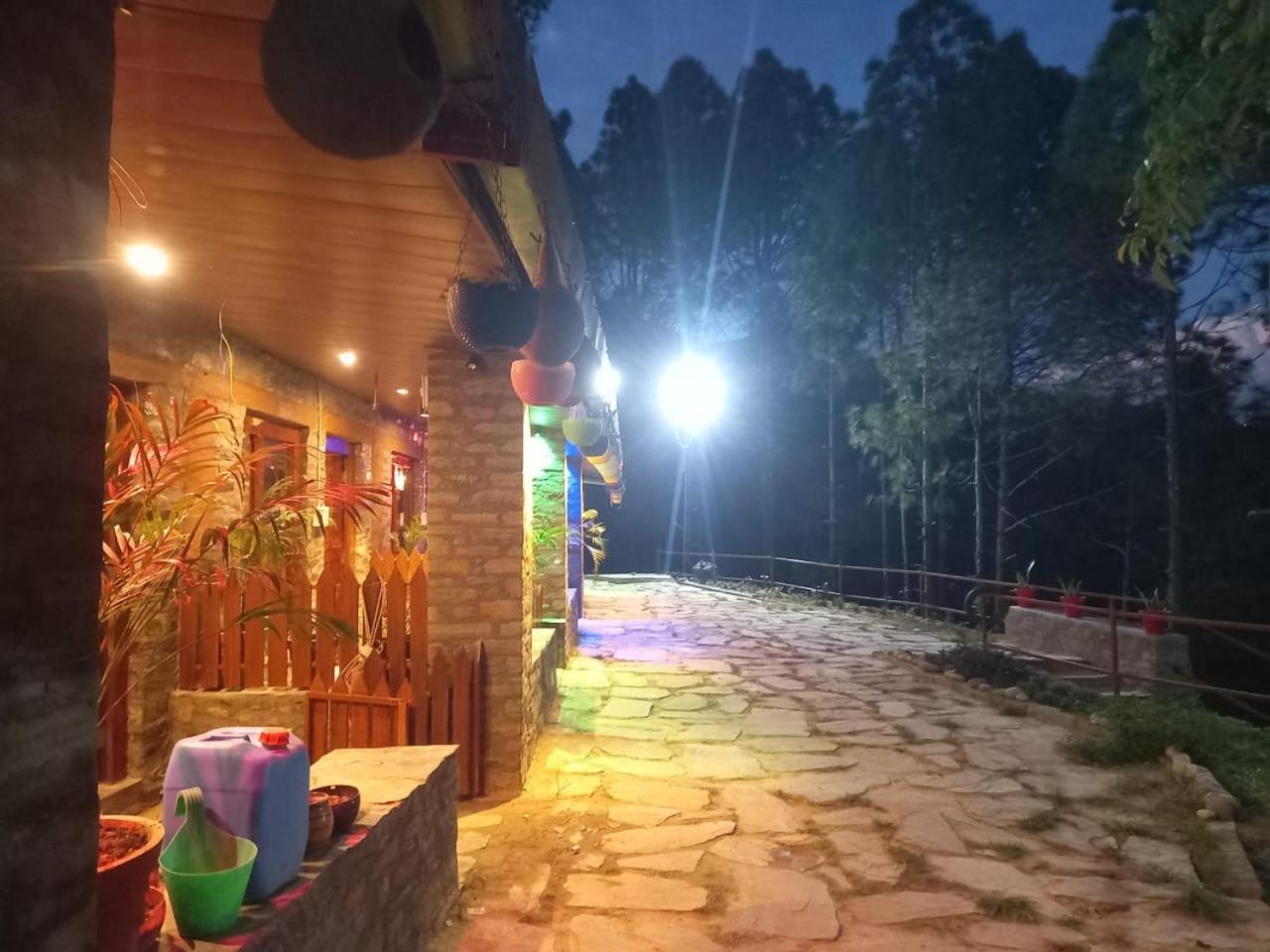 Nature Villaas Basa Homestay Pauri المظهر الخارجي الصورة