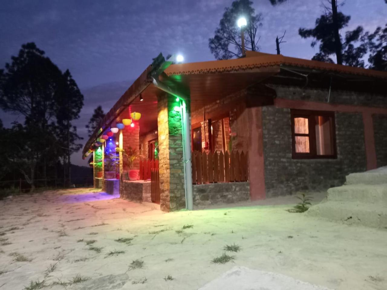 Nature Villaas Basa Homestay Pauri المظهر الخارجي الصورة