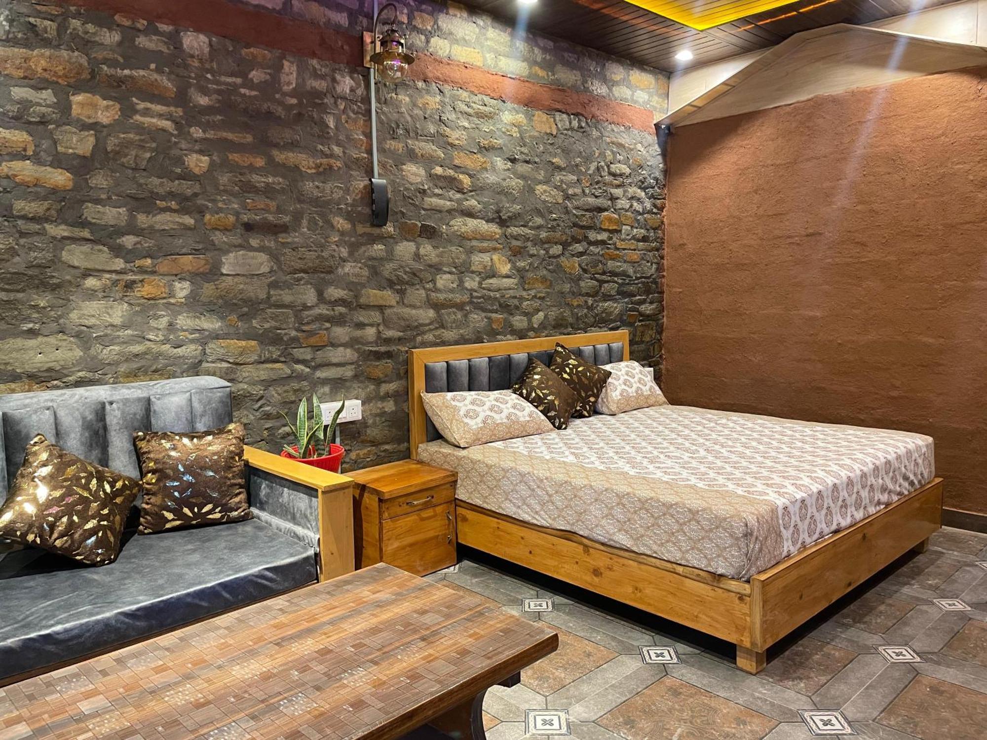 Nature Villaas Basa Homestay Pauri المظهر الخارجي الصورة