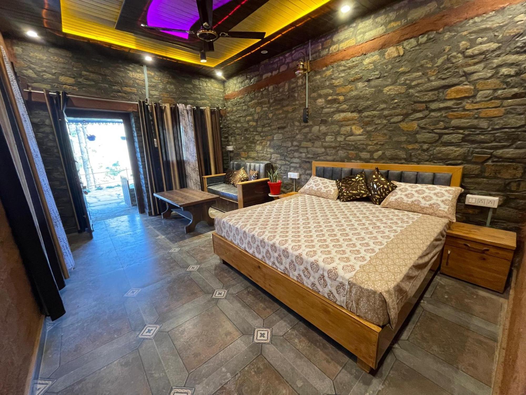 Nature Villaas Basa Homestay Pauri المظهر الخارجي الصورة